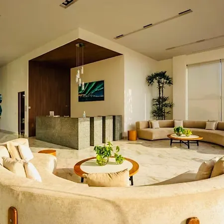 Luxury Apartment In Playa Del Carmen